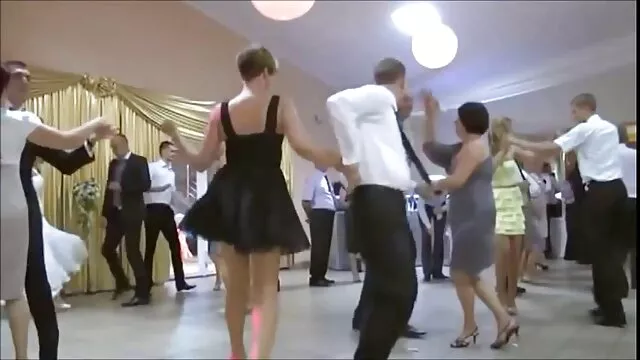 Khiêu dâm, không giấy đăng ký  Bài hát sâu buổi sáng được thực hiện bởi một người đẹp tuyệt đẹp với khuôn miệng hoạt phim sec dh động