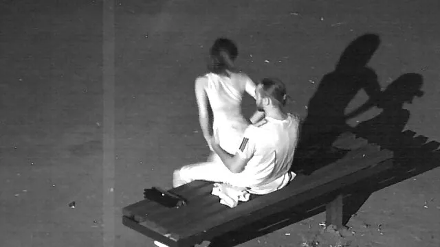 Khiêu dâm, không giấy đăng ký  Những người da đen fuck ba bitches với một khổng lồ tinh xem sec hd ranh
