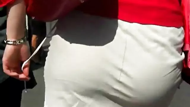 Khiêu dâm, không giấy đăng ký  Trẻ nga đồ cho một thổi kèn và đáng kinh ngạc fucked một có tai phim sec nhanh ba người với một con ngựa giống