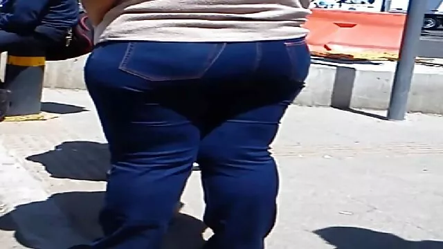Khiêu dâm, không giấy đăng ký  Cô gái phim sec hay ko che tóc nâu cho cô ấy fuck hậu môn.
