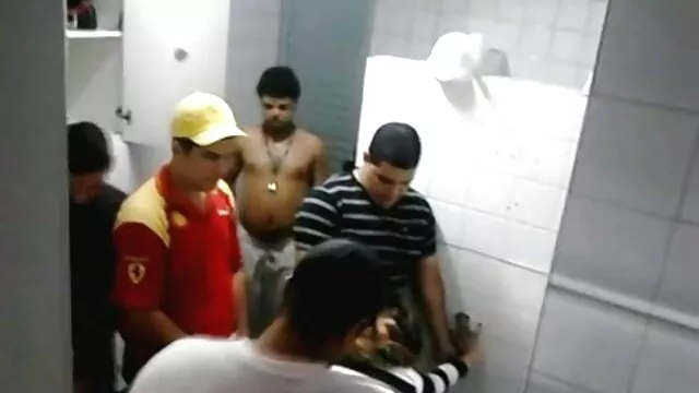 Khiêu dâm, không giấy đăng ký  Đam mê doggy phong cách quái với quyến phim sec chat luong cao rũ cô gái tóc vàng Sarah