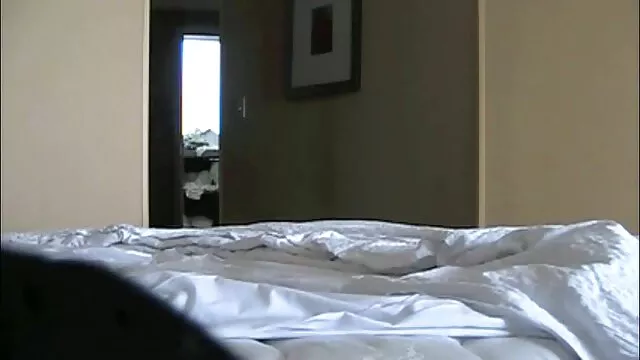 Khiêu dâm, không giấy đăng ký  Ponytails tóc vàng từ Bongacams được Oiled lên và rides một fim sec khong che dildo